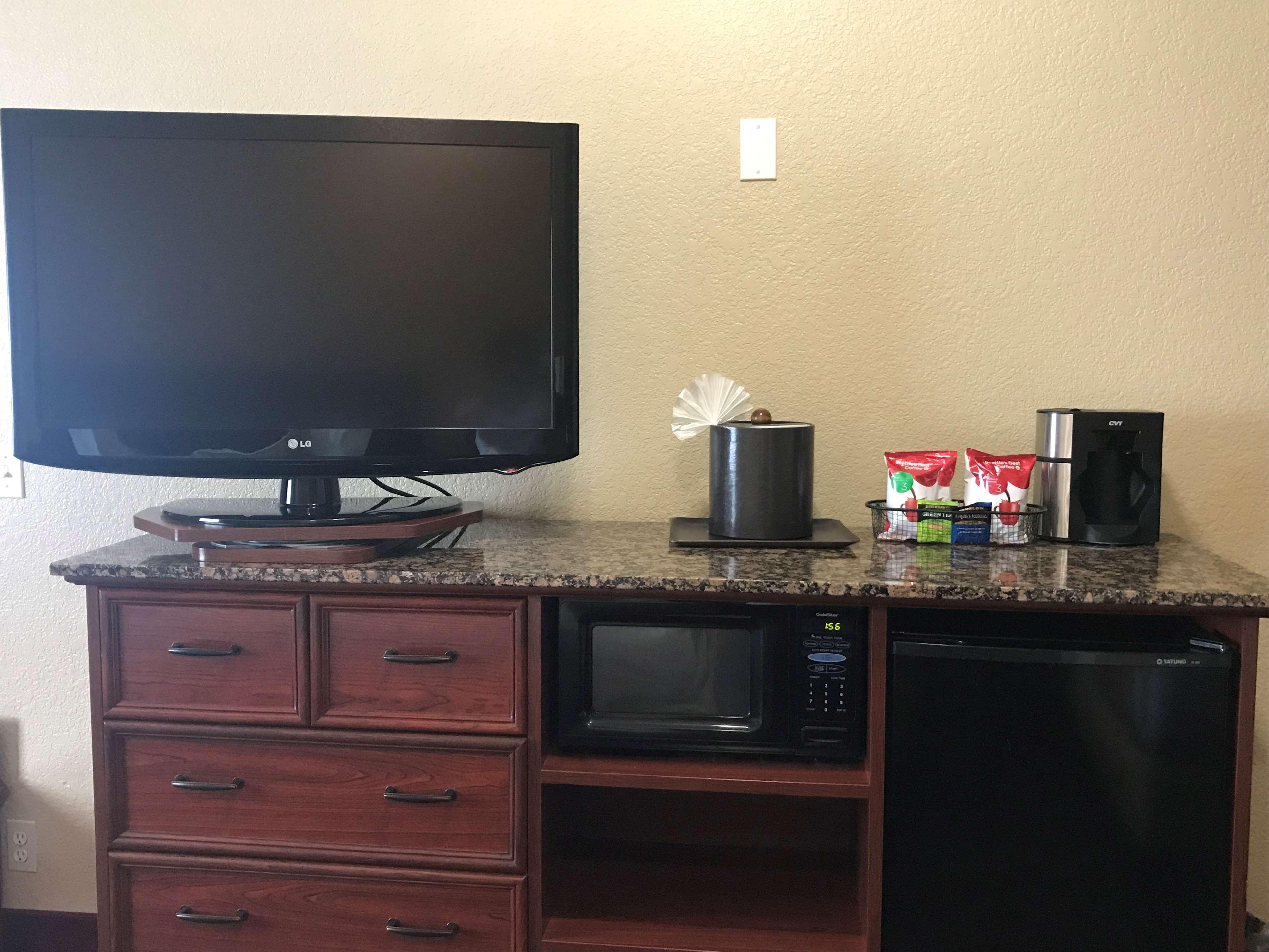 Best Western Plus Oklahoma City Yukon Exterior photo